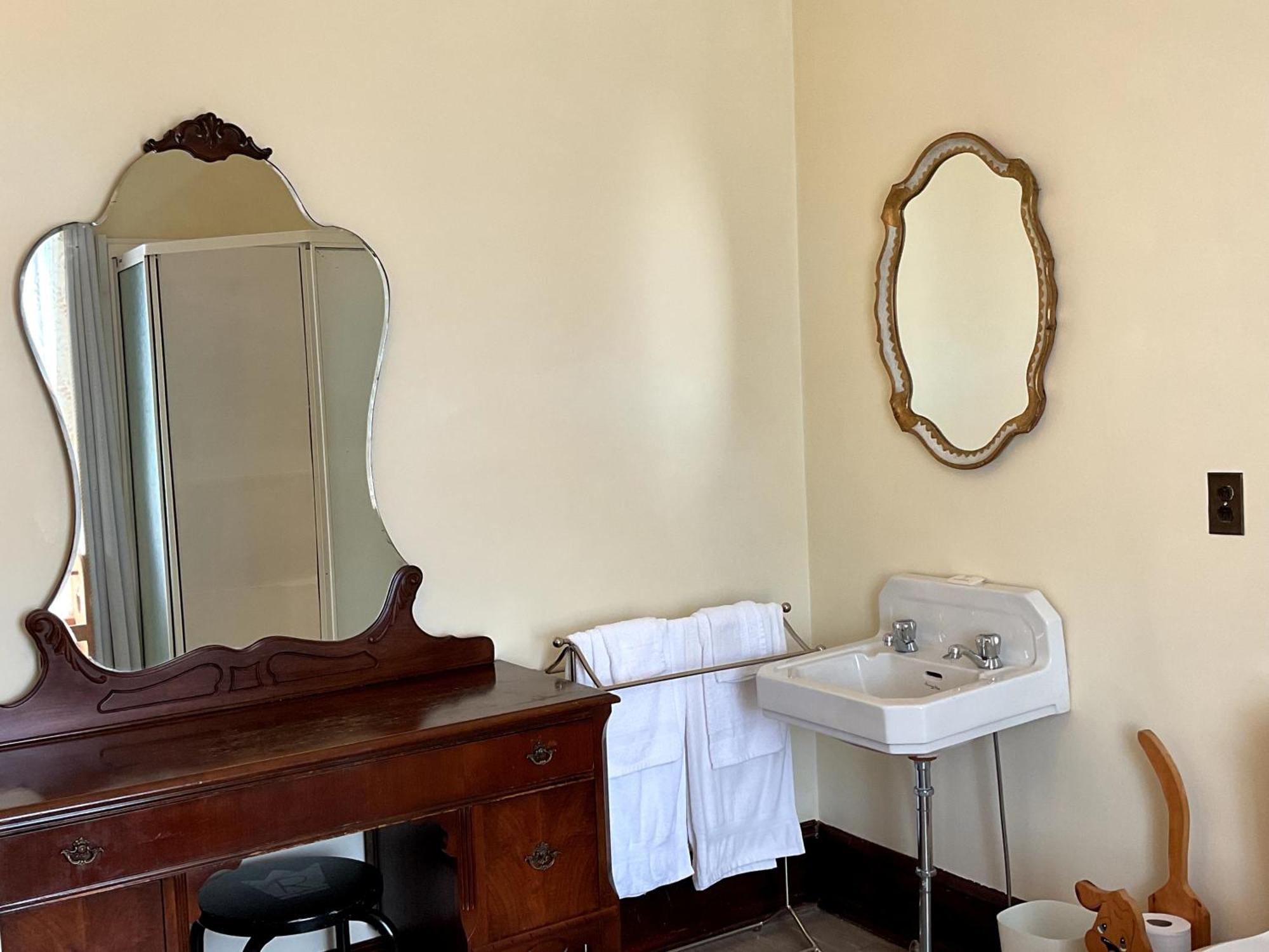 Bed & Breakfast Royal Sydney