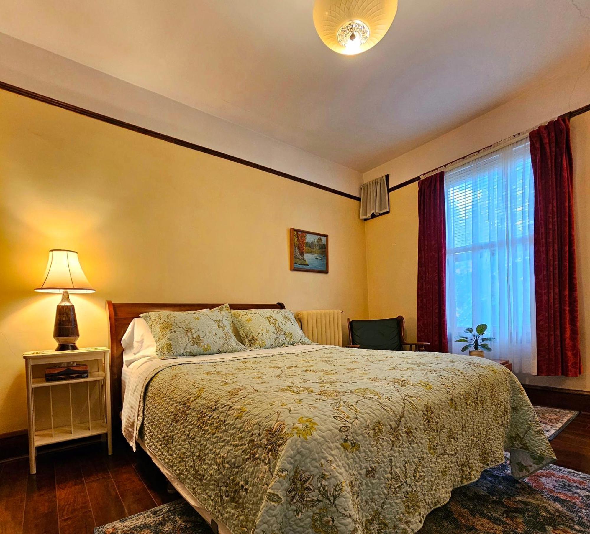 Royal Bed & Breakfast Sydney